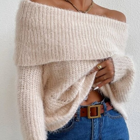 CHIC Off The Shoulder Flap Detail Soft Fuzzy Sweat - Picture 4 of 7